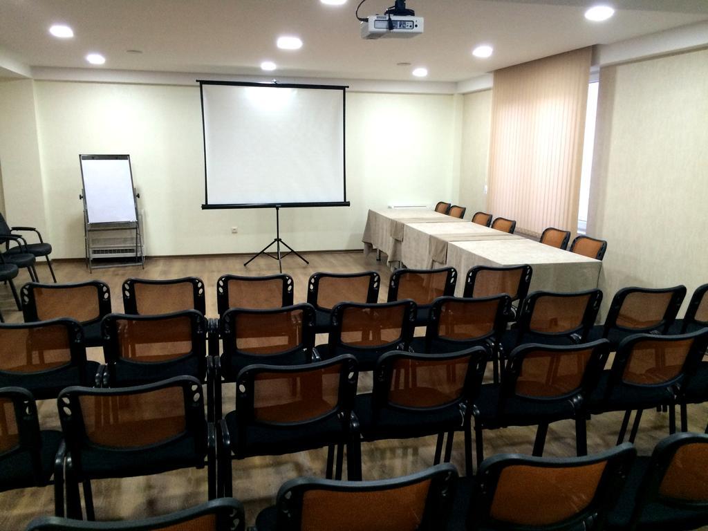 Hotel Gureli Tbilisi Esterno foto