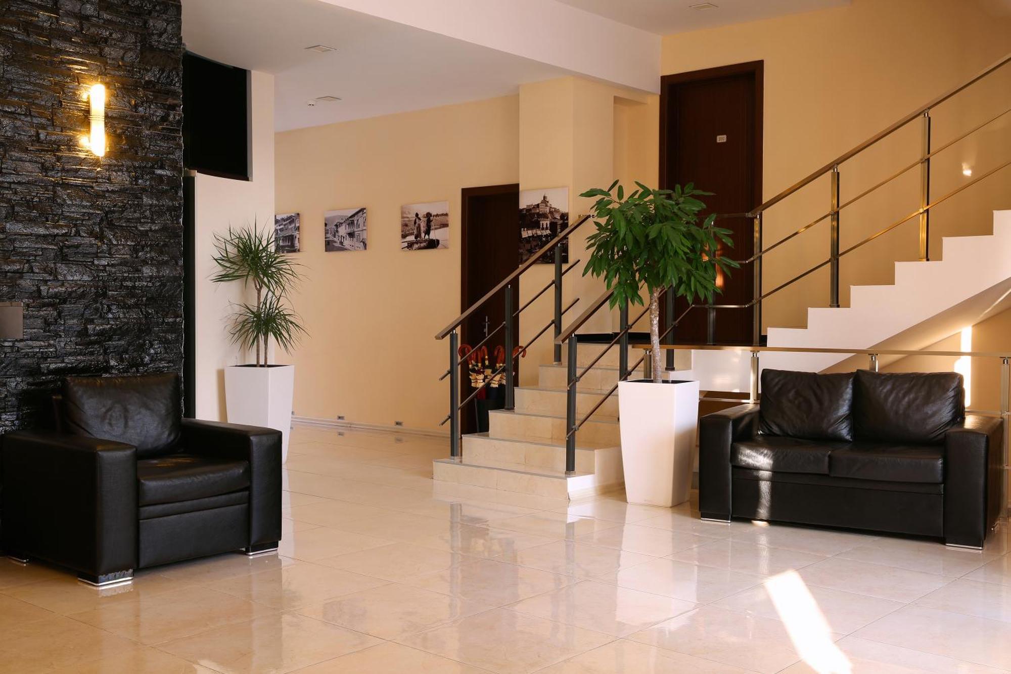 Hotel Gureli Tbilisi Esterno foto